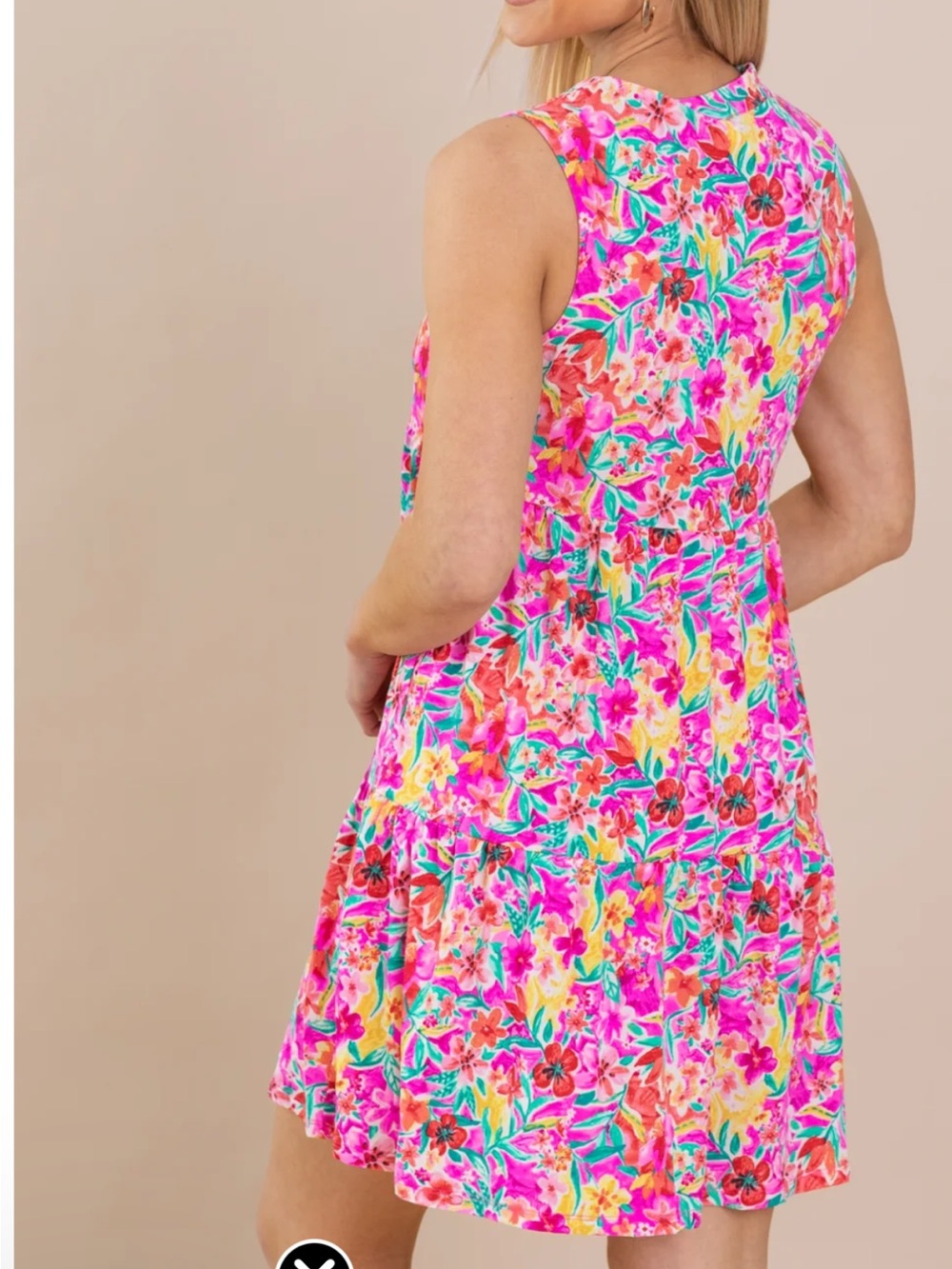 Dear Scarlett Brand Women's Small Fuchsia Floral Tiered Wrinkle Free Dress - Picture 3 of 7